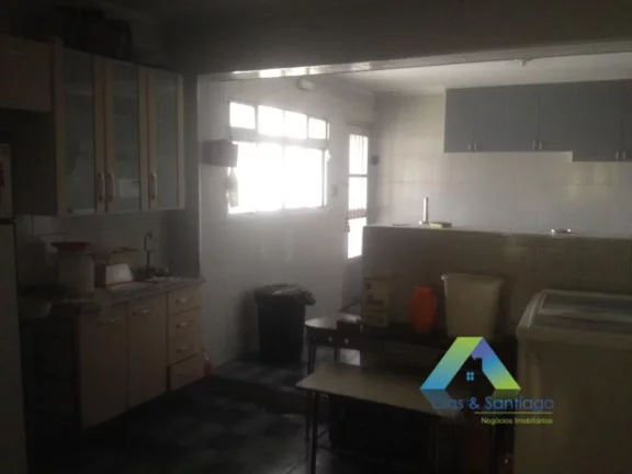 Imagem Casa Padrão sobrado 4 dormitórios, 2 vagas área Gourmet com Piscina com excelente localização.