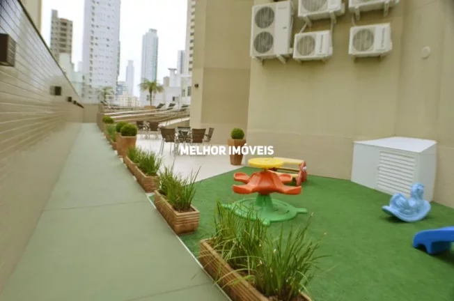 Imagem Apartamento Mobiliado, Decorado e Equipado com 03 Suítes à Venda em Balneário Camboriú - SC