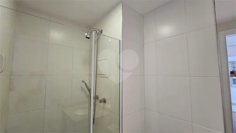 Imagem Apartamento para alugar com 3 quartos, sendo 2 suítes, no condomínio Parques da Lapa, São Paulo - SP