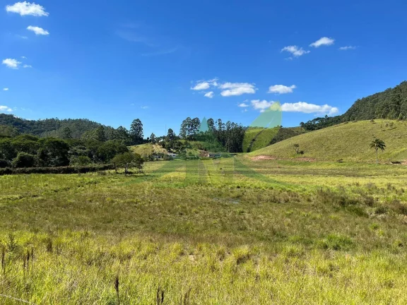 Imagem Fazenda em Joanópolis: Refúgio Rural Próximo à Cachoeira dos Pretos