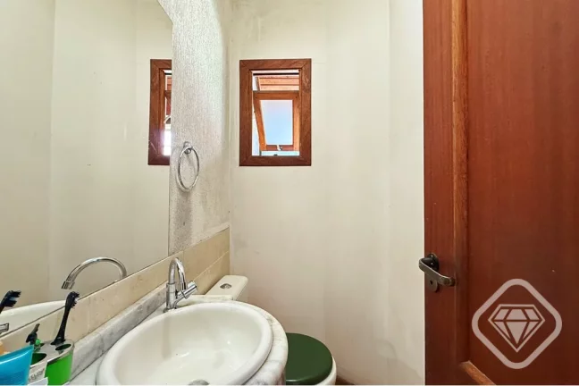 Imagem Casa com conforto, segurança e lazer no Condomínio La Fuente

Uma residência que entrega equilíb...