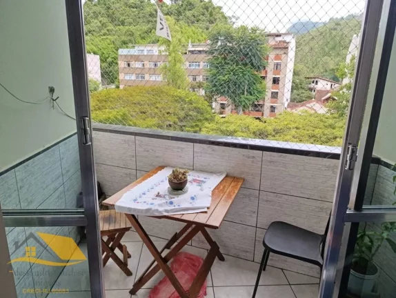 Imagem Vendo Apartamento no Centro com 3 Quartos Mais Dependência Completa e Garagem