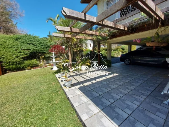 Imagem Casa com 4 dormitórios à venda, 260 m² por R$ 2.990.000,00 - Comary - Teresópolis/RJ