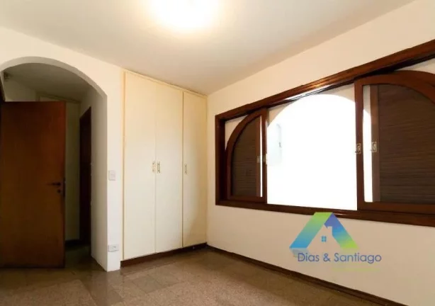 Imagem Linda casa com 638m² no coração do Brooklin.