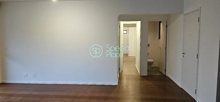 Imagem Linda cobertura no bairro Alto da Lapa Com 202 m² privativos, temos no primeiro piso uma ampla sala...