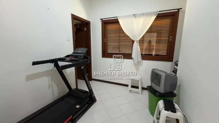 Imagem Casa com 5 dormitórios à venda, 450 m² por R$ 1.979.000,00 - Albuquerque - Teresópolis/RJ