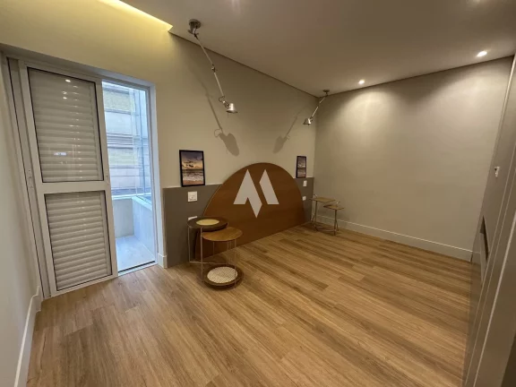 Imagem Apartamento quadra da praia no Gonzaga em Santos