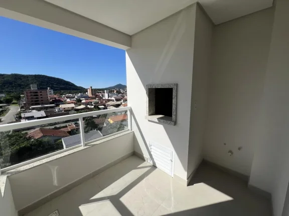 Imagem Apartamento 03 quartos, sendo 01 suíte novo e pronto para morar, na Praia de Gravatá em Navegantes SC. Adriano Carpes Imóveis Vende