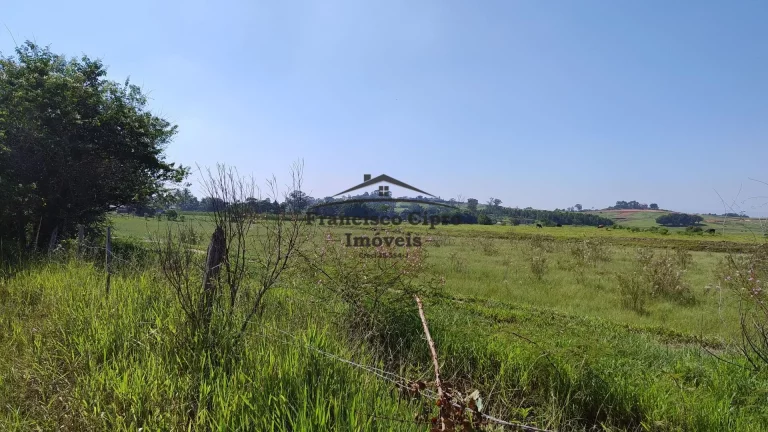 Imagem Sítio à venda no bairro Chácaras Piagui - Guaratinguetá/SP