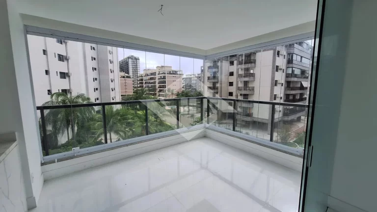 Imagem Apartamento de 4 Quartos para Venda na Barra da Tijuca com 147 m²