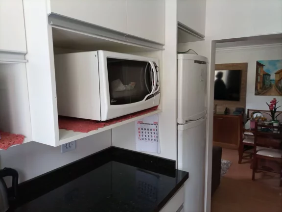 Imagem Apartamento com 2 Quartos Reformado no Tatuquara