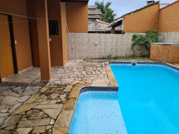 Imagem Casa com 5 dormitórios à venda, 241 m² por R$ 850.000,00 - Boracéia - São Sebastião/SP