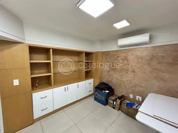 Imagem Sala comercial à venda no Blue Tower com 99 m2