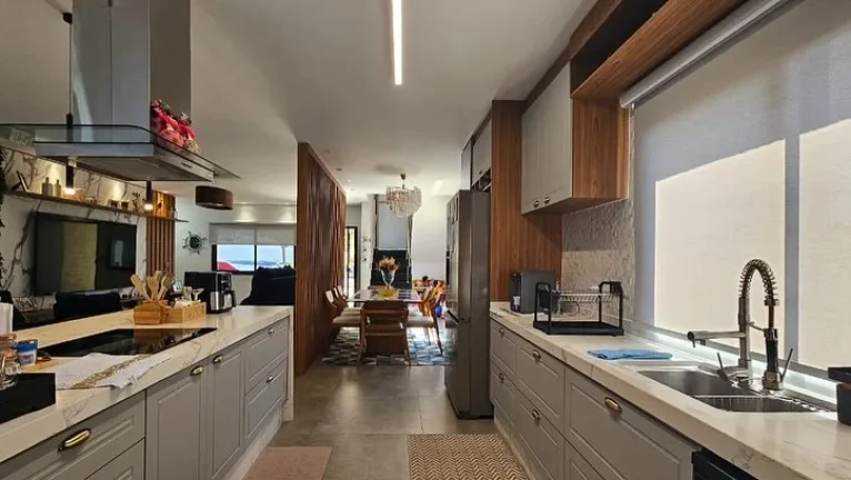 Imagem Casa 4 suites à Venda no Condomínio em Atibaia