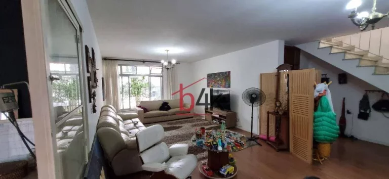 Casa com 4 dormitórios à venda, 280 m² no Brooklin