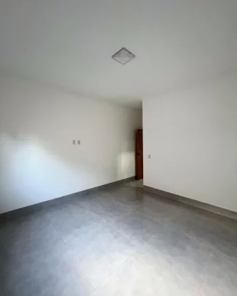 Imagem Casa 2/4 C Suite No Setor Barcelos Em Trindade