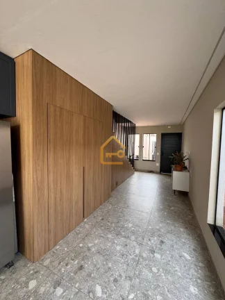 Imagem Casa 3 pavimentos, 3 dormitórios (1 suíte),2 vagas, Jd das Indústrias, SJC