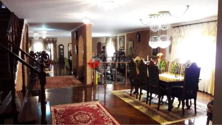 Imagem Sobrado à venda 3 Quartos, 3 Suítes, 6 Vagas, 800M², Osvaldo Cruz, São Caetano do Sul - SP