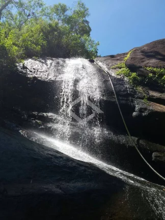 Imagem VENDO FAZENDA FICA A 25 KM DO CENTRO DE ANGRA 116 Hectares MUITA ÁGUA