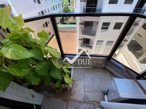 Imagem Apartamento com 3 dormitórios à venda, 263 m² por R$ 1.380.000,00 - Boqueirão - Santos/SP