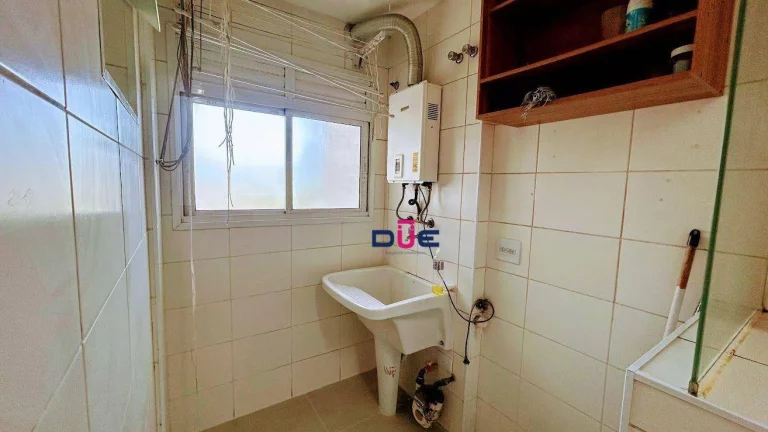 Imagem Apartamento com 3 dormitórios à venda, 92 m² por R$ 840.000,00 - Ponta da Praia - Santos/SP
