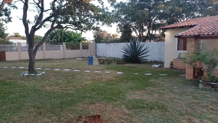 Imagem Casa em Condomínio para Venda em Brasília, Setor Habitacional Tororó (Jardim Botânico), 3 dormitórios, 1 suíte, 2 banheiros, 2 vagas