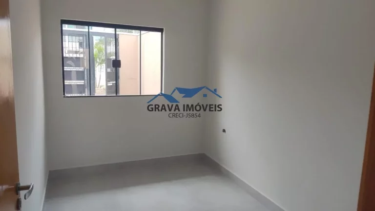 Imagem Casa Geminada para Venda em Sarandi, Jardim Independência II, 3 dormitórios, 1 banheiro, 2 vagas