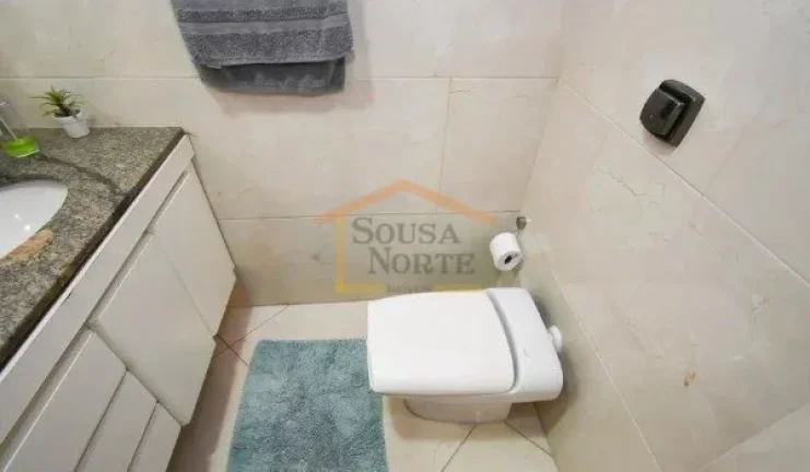 Imagem Apartamento com 3 dormitórios, sendo 1 suíte, totalizando 4 banheiros. Possui 150 m² de área, lo...