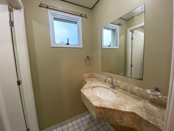 Imagem Excelente apartamento mobiliado para locação ou venda com ótima localização, 1 dormitório suí...