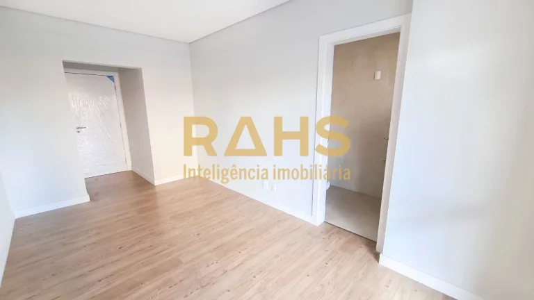 Imagem Amplo giardino no bairro América de Joinville! O Apartamento conta com 3 suítes, 2 salas, 5 banhei...