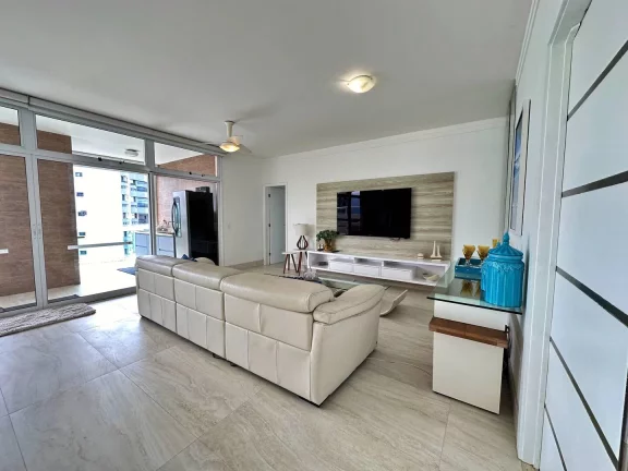 Imagem Cobertura Decorada com Vista para o Mar na Riviera Módulo 2