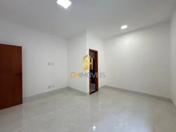 Imagem A casa possui 

- 3 quartos sendo 1 suíte 
- Sala 
- Cozinha 
- 2 banheiros 
- Área gurmet com chu...