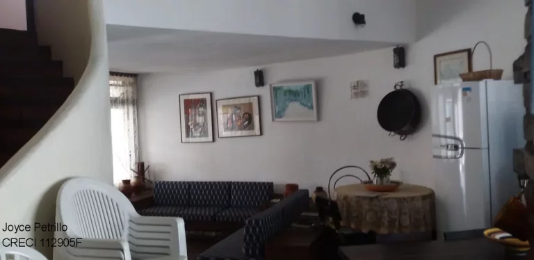 Imagem Casa Com 7 Dormitórios a 60 m Da Praia a Venda Em Peruíbe.