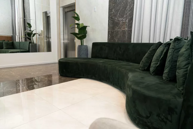 Imagem Apartamento mobiliado com 1 dormitório e 1 vaga de garagem no Centro de Balneário Camboriú-SC