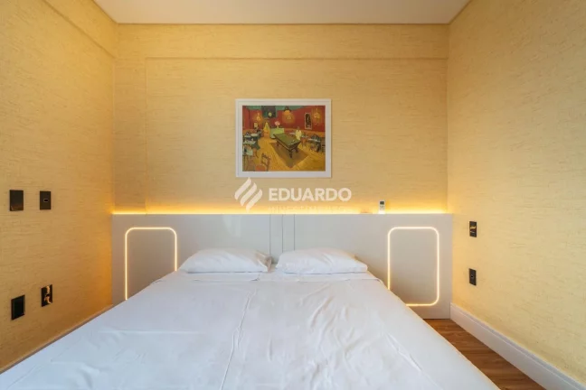 Apartamento à Venda no Edifício Monserrate – 2 Dormitórios, 75 m² – Bombas – Bom