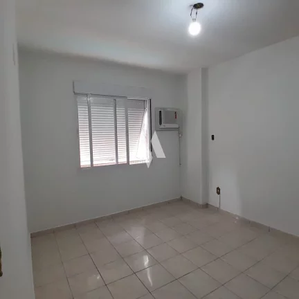 Imagem Apartamento quadra da praia - Bairro Pompéia -02 Quartos - 02 Banheiros
