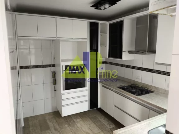 Imagem SOBRADO 165M²/CONDOMÍNIO FECHADO/03 DORMITÓRIOS SENDO 01 SUÍTE/SACADA/02 VAGAS