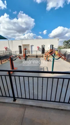 Imagem Apartamento semi-mobiliado no Spazio La Vitta, 2 quartos, cozinha planejada, vaga coberta, próximo à UEL, área de lazer e mini market no condomínio.