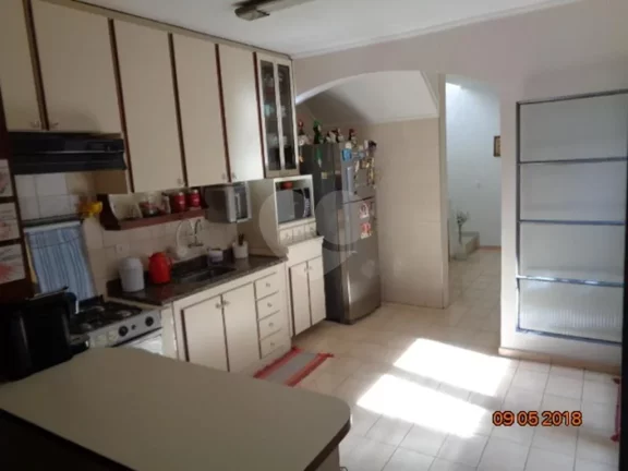 Imagem Casa Térrea à venda com 3 quartos, sendo 3 suítes, em Vila Sônia, São Paulo - SP