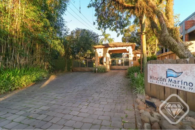 Imagem Casa mobiliada de alto padrão em condomínio exclusivo na Tristeza

Uma residência impecável no c...