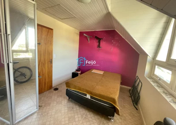 Imagem Casa 3 dormitórios no bairro Camaquã próximo ao Zaffari Cavalhada