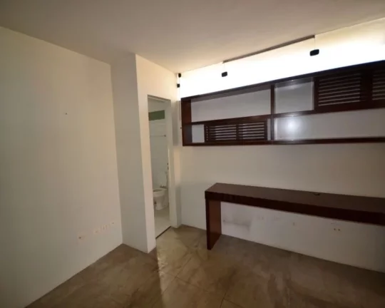 Imagem Cobertura duplex, toda diferenciada. Piso Inferior: 02 dormitórios sendo 01 suíte com closet, banh...
