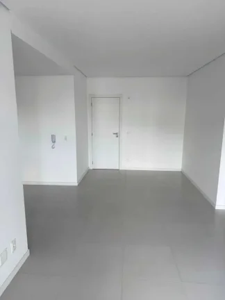 Imagem Apartamento com 2 dormitórios sendo 1 suíte e 1 vaga de garagem em Balneário Camboriú