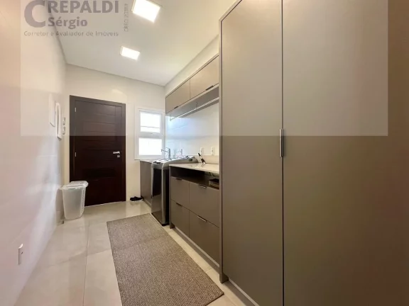 Imagem Casa de luxo em condomínio à venda em Içara-SC, com 3 quartos, 1 suíte e 426,76 m² de área. Confira!