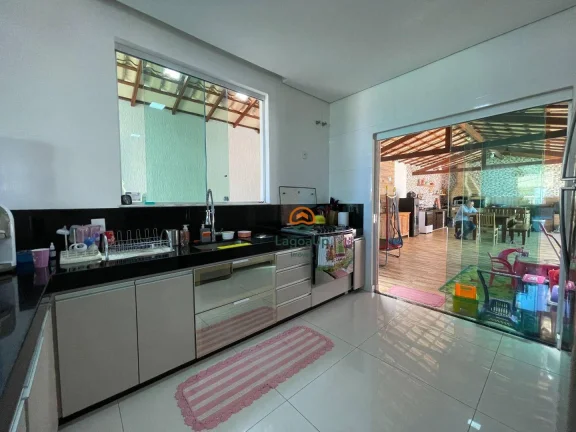 Imagem Casa com 4 dormitórios à venda, 225 m² por R$ 1.590.000 - Condomínio Solar Primavera - Lagoa Santa/MG