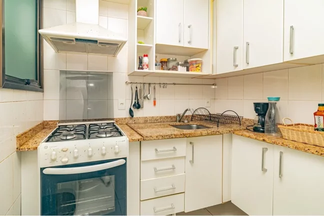 Imagem Apartamento à venda em Porto Alegre, Petrópolis, com 1 quarto, 51m2