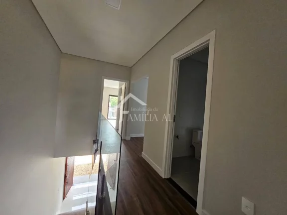 Imagem Geminado Alto Padrão Iririú com 165m²