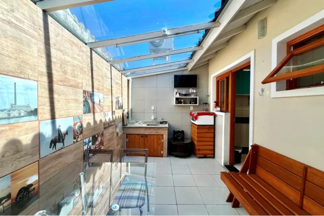 Imagem ODN 155 Apto 610241030-49 - Casa à venda no bairro Olaria - Canoas/RS