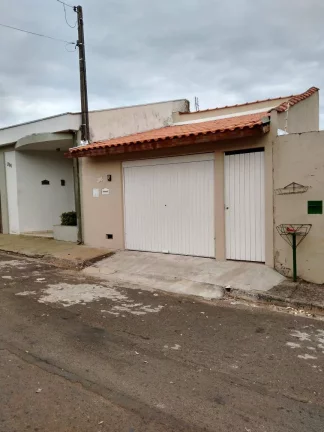 CASA A VENDA - VILA JARDIM