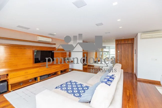 Imagem Apartamento com 257m² em Perdizes, 4 suI­tes e 5 vagas.